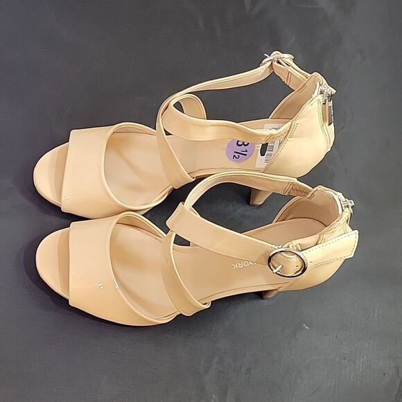 BRAND NEW MARC ANDREW CRISSCROSS STRAP BACK ZIP CLOSURE OPEN TOE SANDAL - Picture 6 of 14